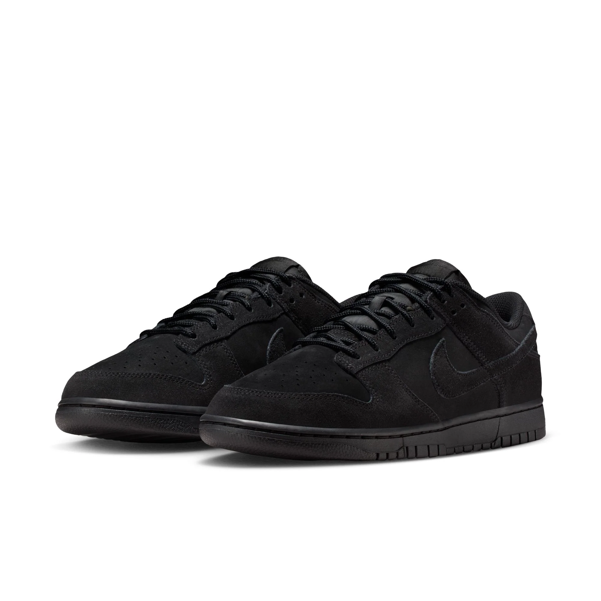 NIKE DUNK LOW RETRO SE - BLACK ON BLACK - Image 2