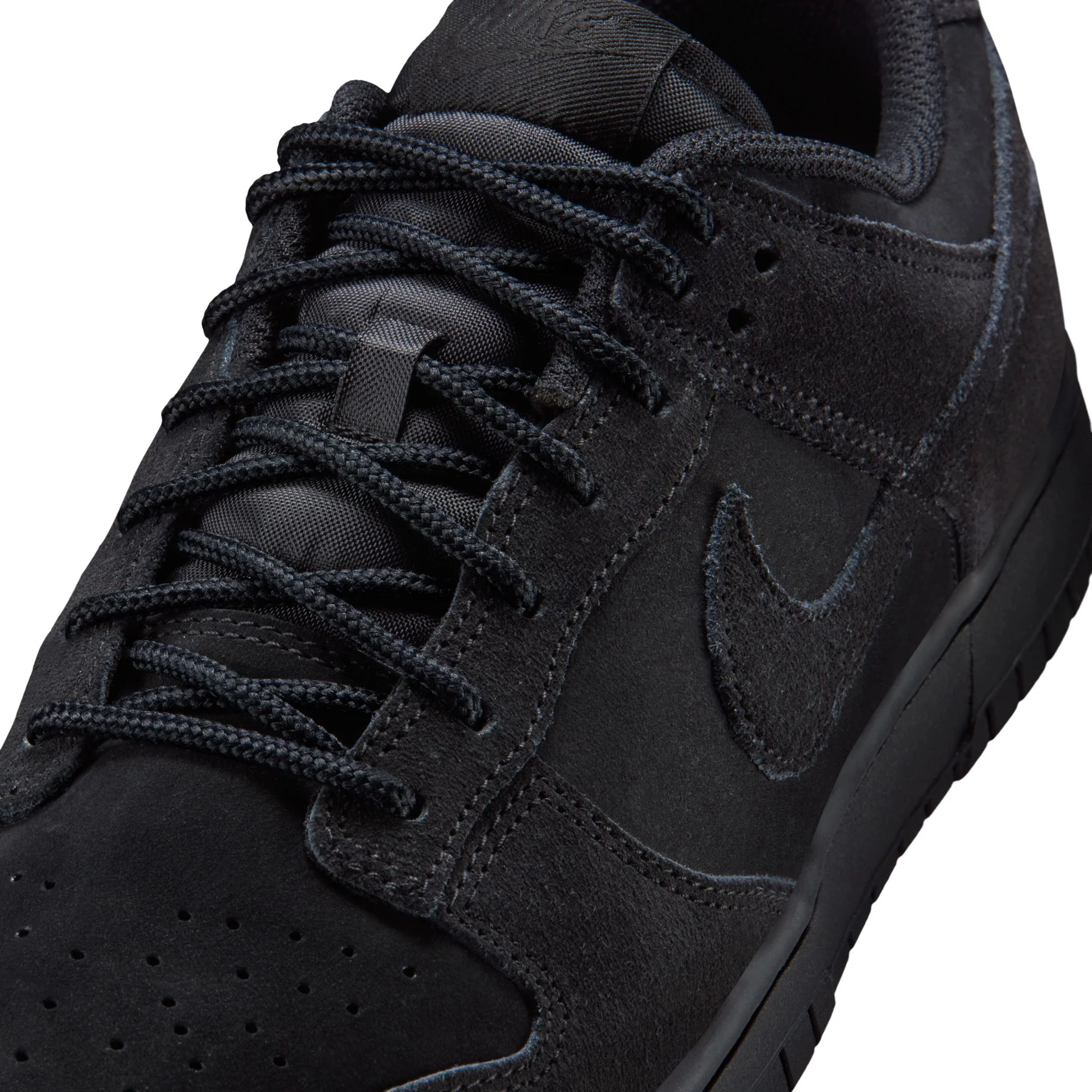 NIKE DUNK LOW RETRO SE - BLACK ON BLACK - Image 6