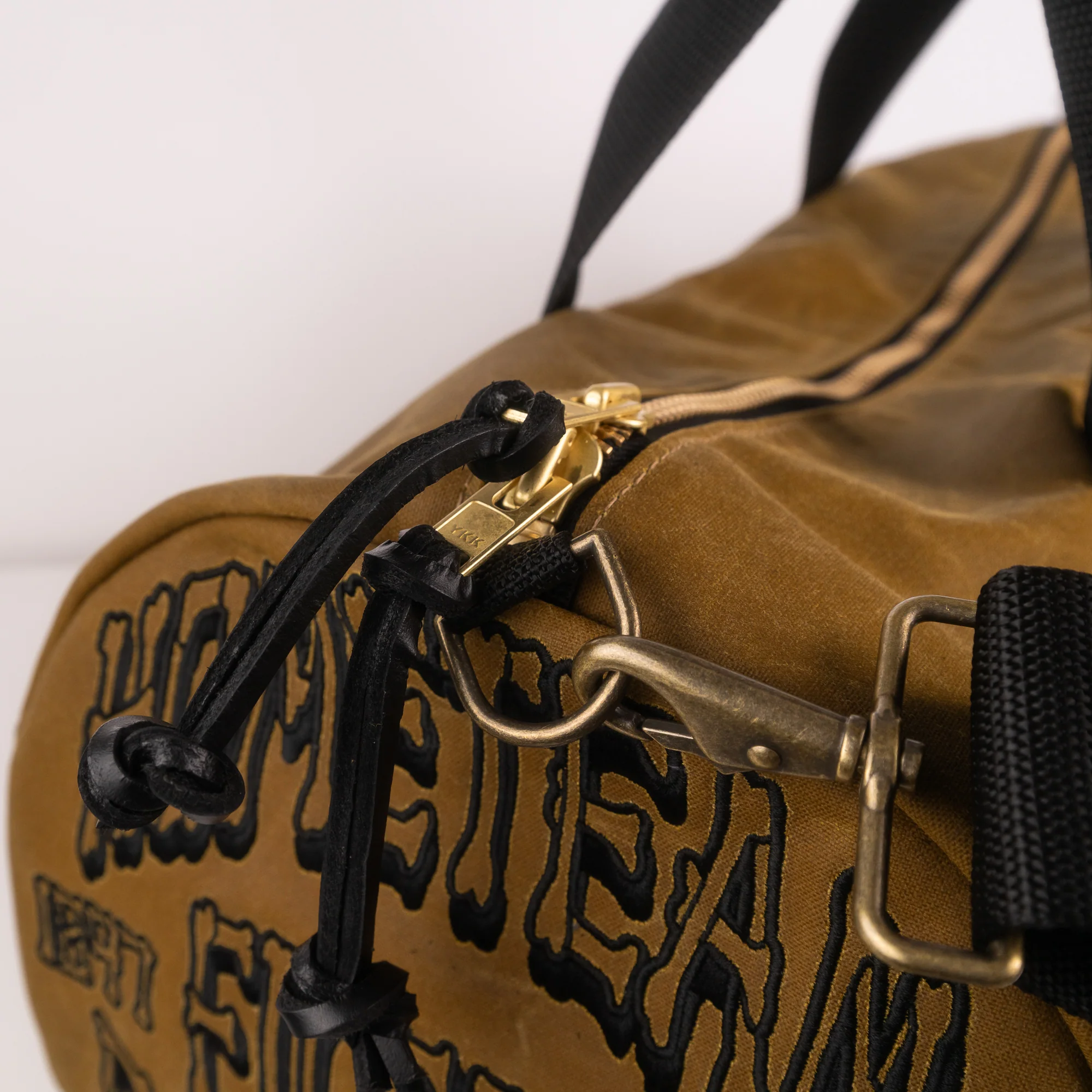 HOMETEAM x FILSON DUFFLE - Image 3