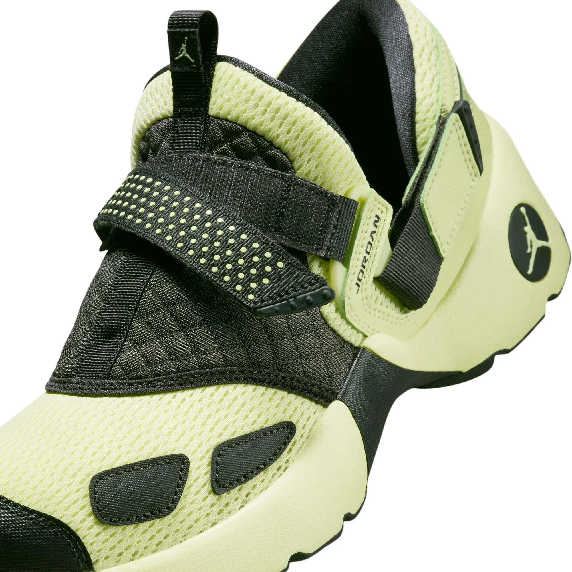 WMNS JORDAN TRUNNER LX - LUMINOUS GREEN - Image 6